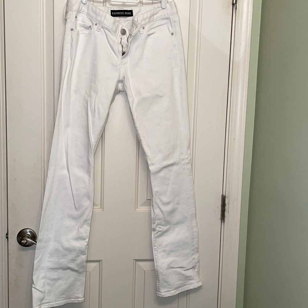 Express barely boot low rise white denim jeans